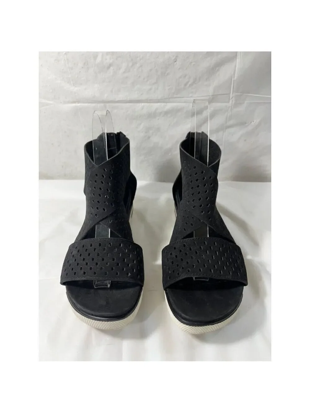 Eileen Fisher Sport Perforated Leather Comfort Sandals size 6.5